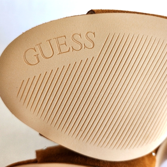 BNIB Guess Suede Sandals - Picture 9 of 12